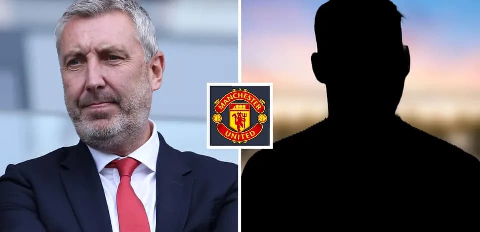 Entrenador de Manchester United con silueta de jugador