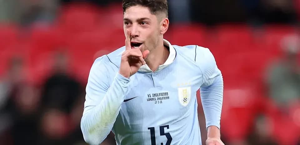 Jugador de Argentina celebrando con gesto de silencio