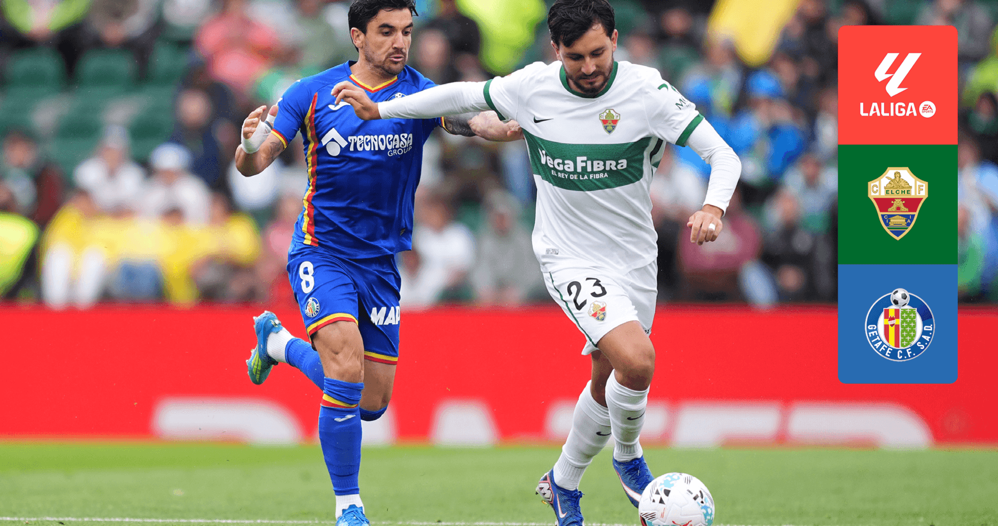 Jugadores de Elche y Getafe en acción