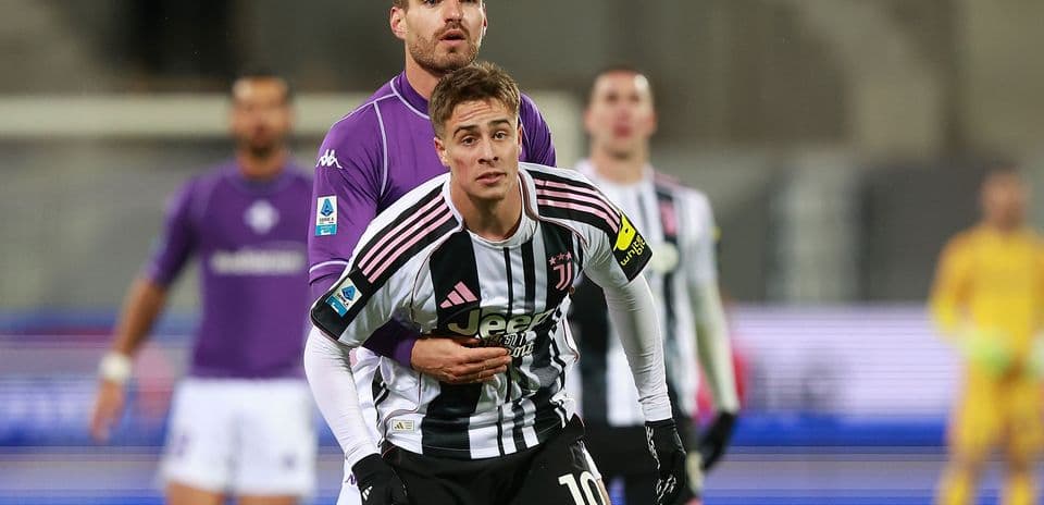 Juventus contra Fiorentina en acción de juego