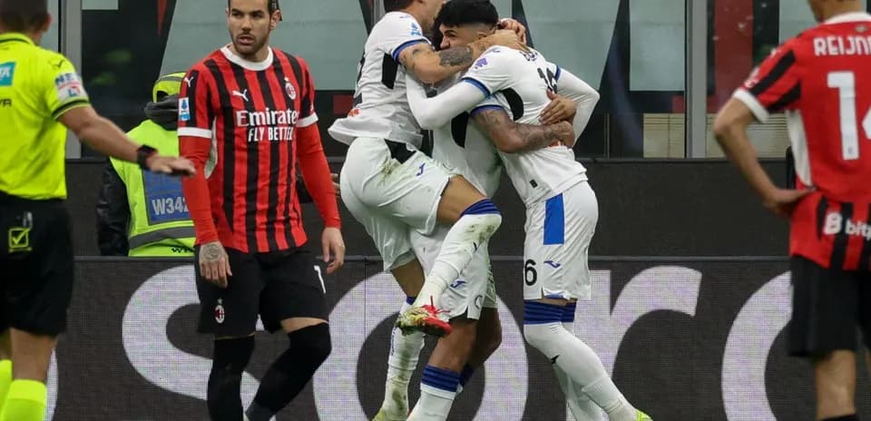Jugadores de Atalanta celebrando un gol