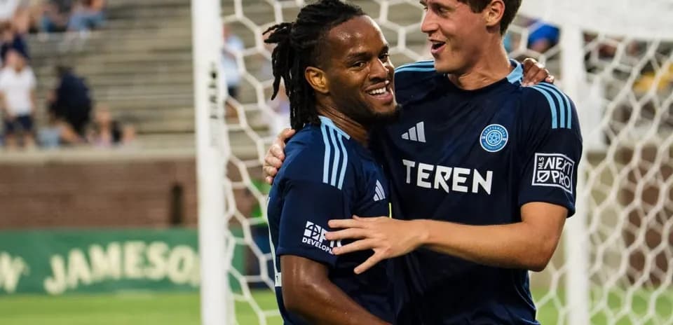 Jugadores de Chattanooga celebrando un gol