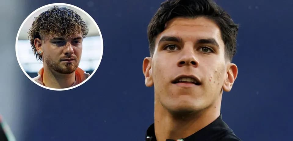 Dos jugadores en un evento deportivo, uno en primer plano