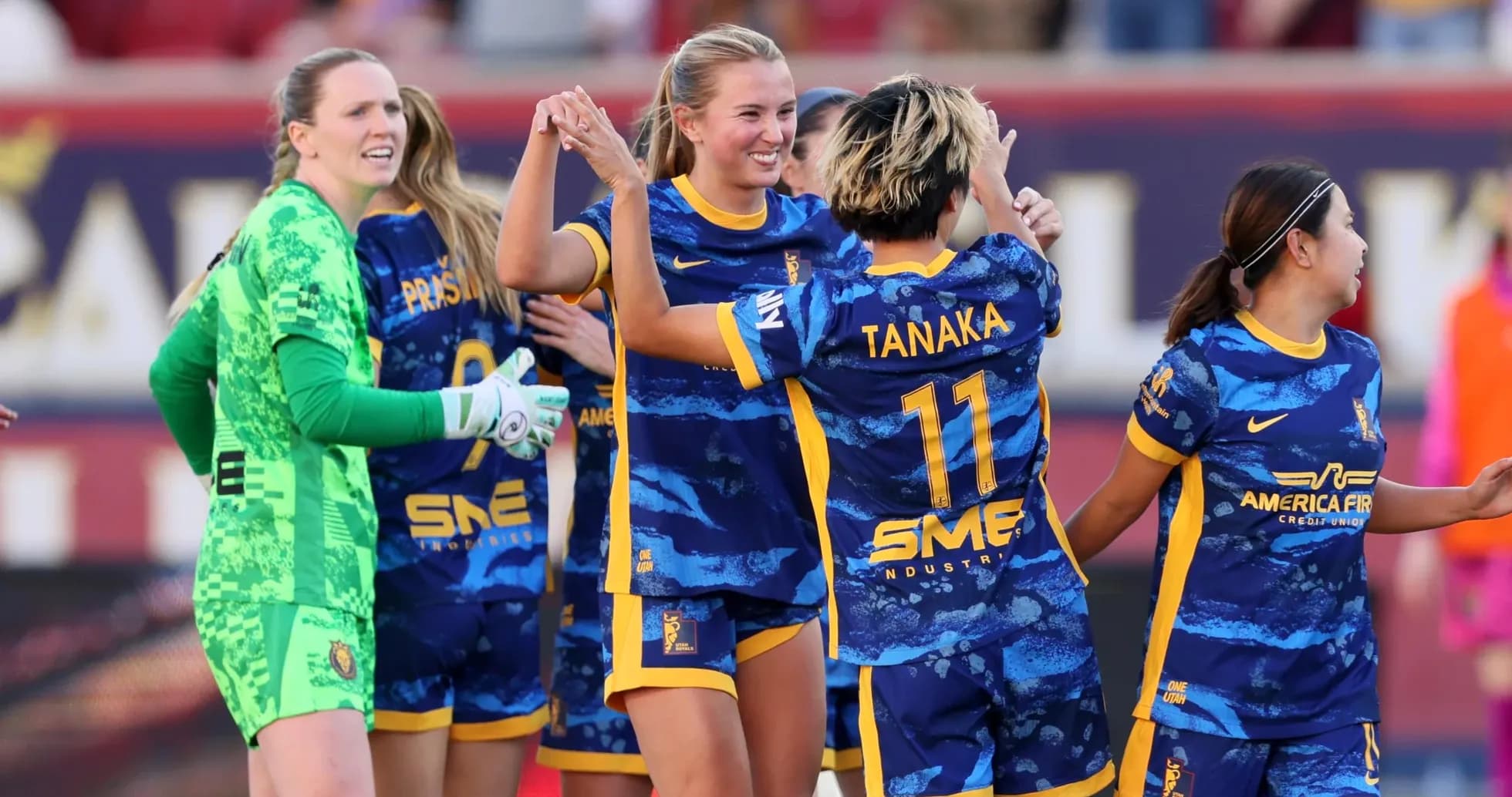 Jugadoras del San Diego Wave celebrando un gol