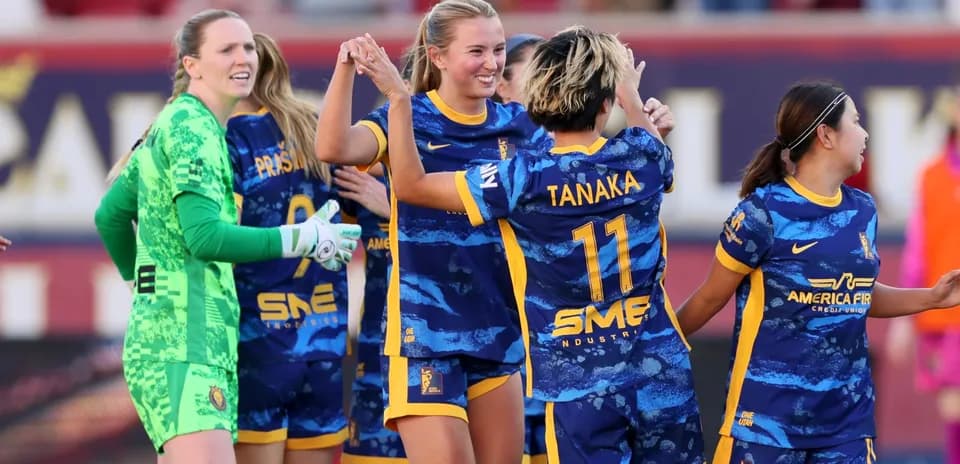 Jugadoras del San Diego Wave celebrando un gol