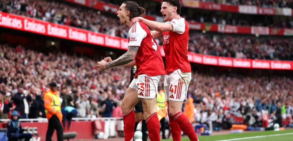 Jugadores del Arsenal celebrando un gol en el estadio