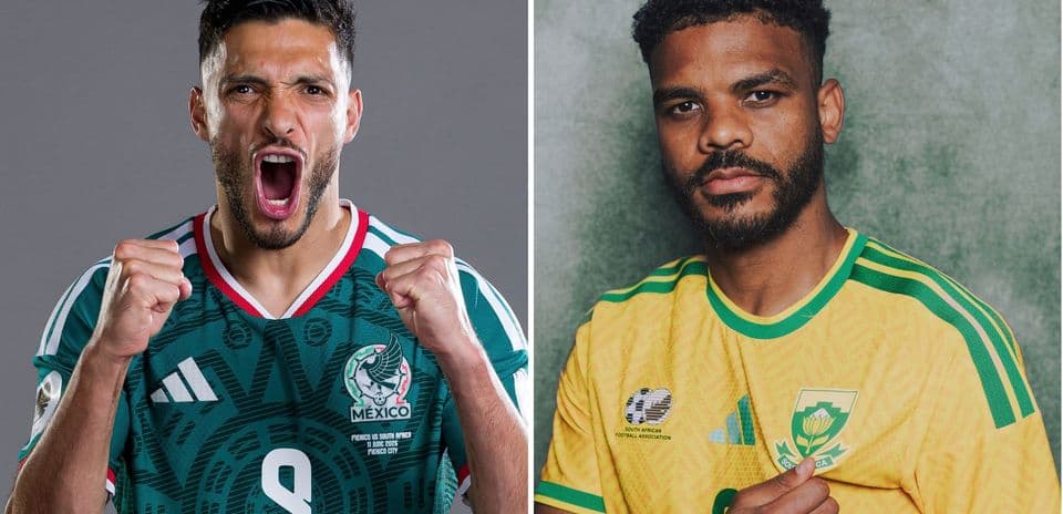 Jugadores de México y Sudáfrica en la Copa Mundial