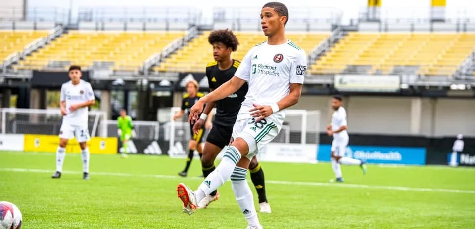 Jugador de Atlanta United II en acción