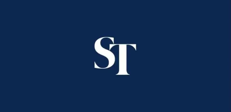 Logo de la publicación ST sobre fondo azul