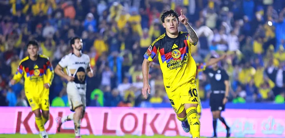 Jugador de Club América celebrando un gol