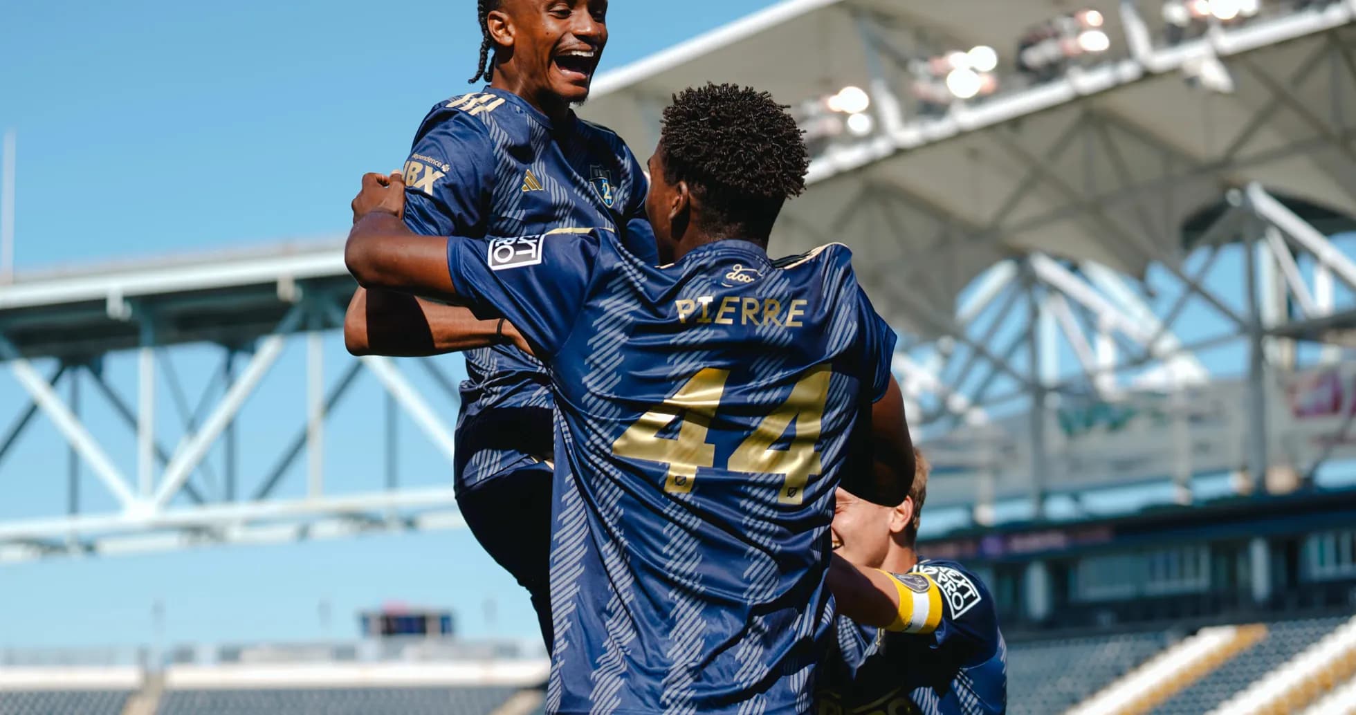 Jugadores del Philadelphia Union II celebrando un gol