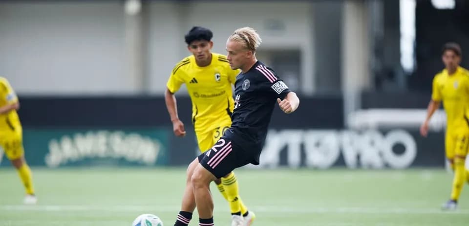 Jugador de Inter Miami II en acción