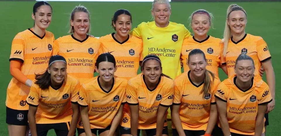Jugadoras del Houston Dash posando para la foto