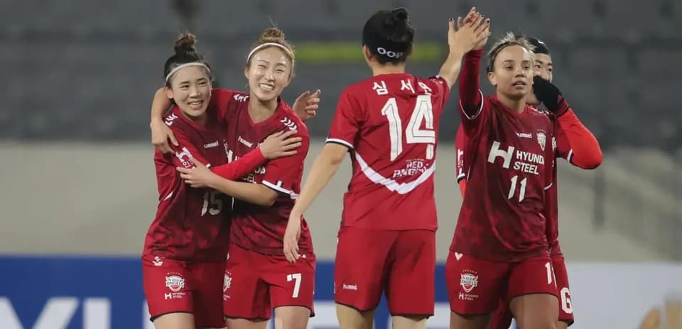 Jugadoras celebrando un gol en el WK-League