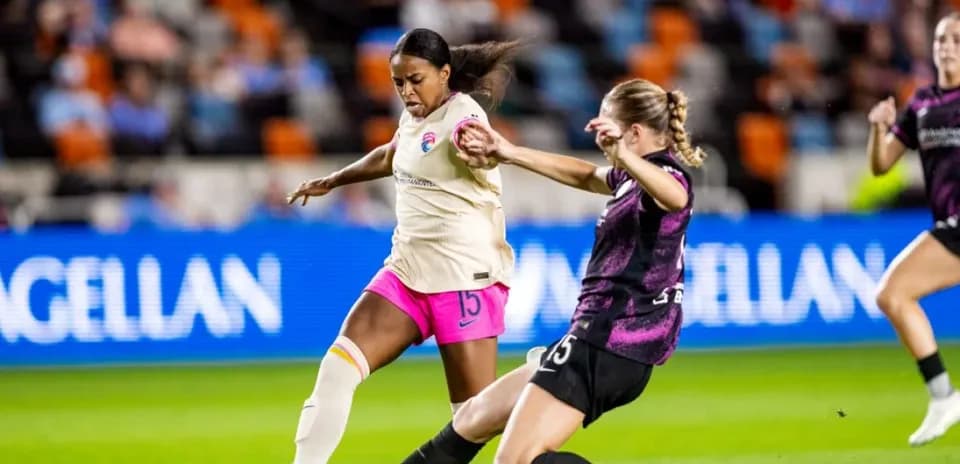Jugadora de Orlando Pride supera a San Diego Wave