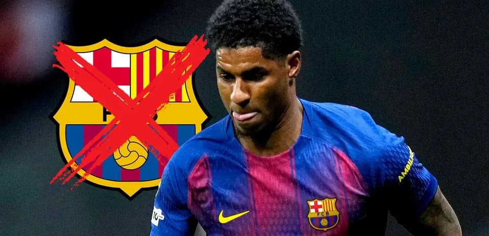 Jugador corriendo con camiseta del FC Barcelona