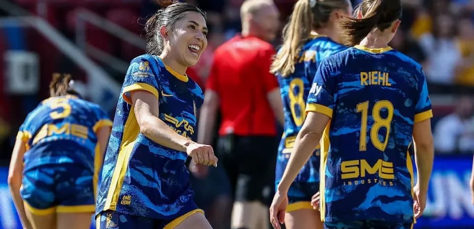 Jugadora de Utah Royals celebrando un gol