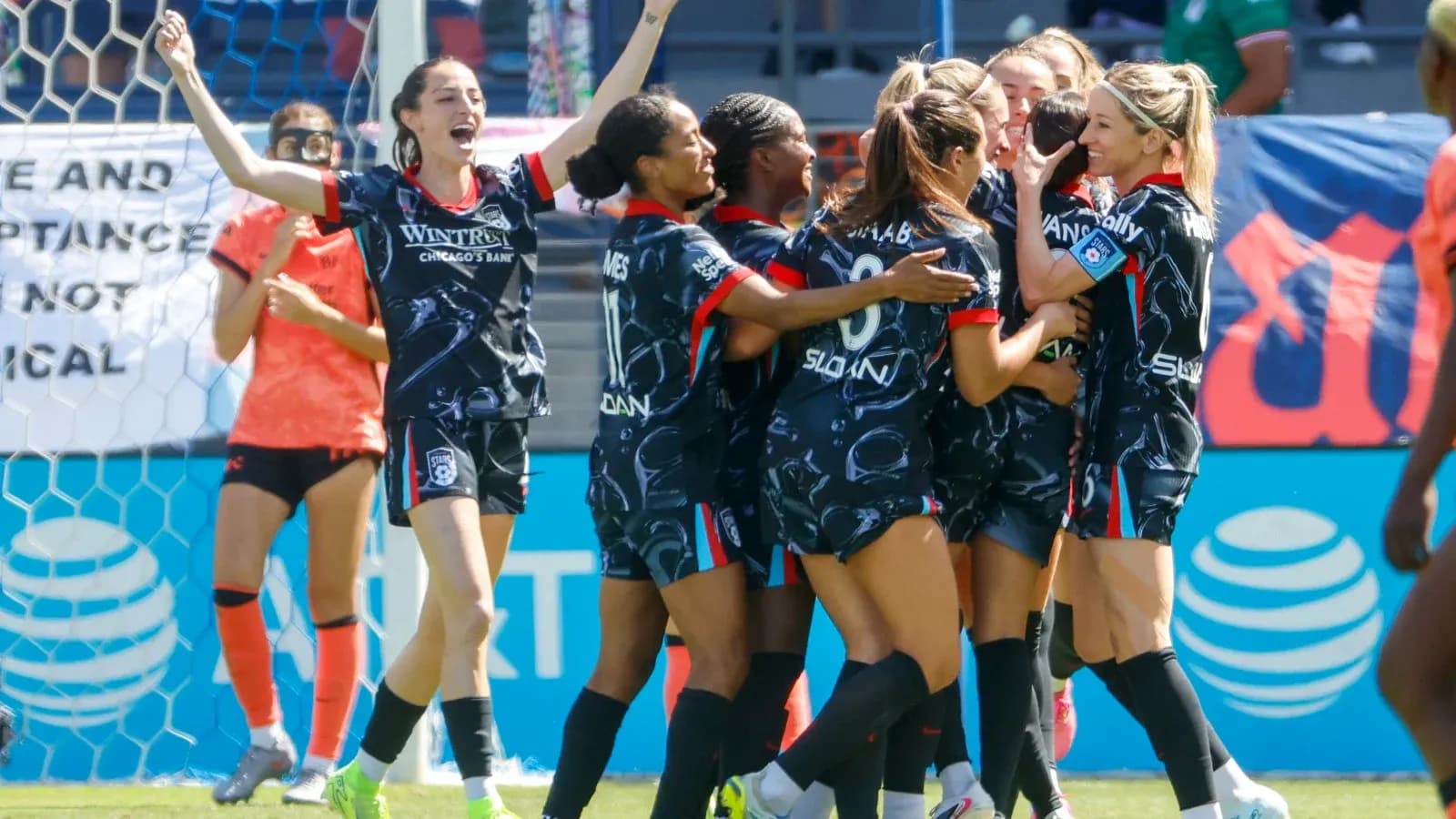 Jugadoras del Chicago Red Stars celebrando un gol