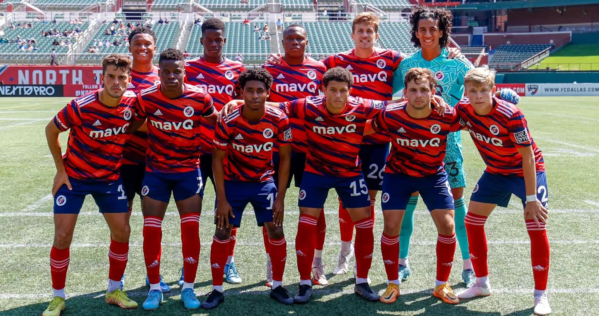 Equipo de North Texas en el campo