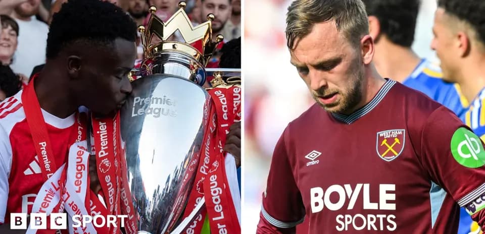 Jugador celebrando con el trofeo de la Premier League