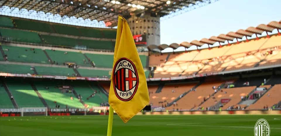 Esquina del campo de AC Milan en San Siro