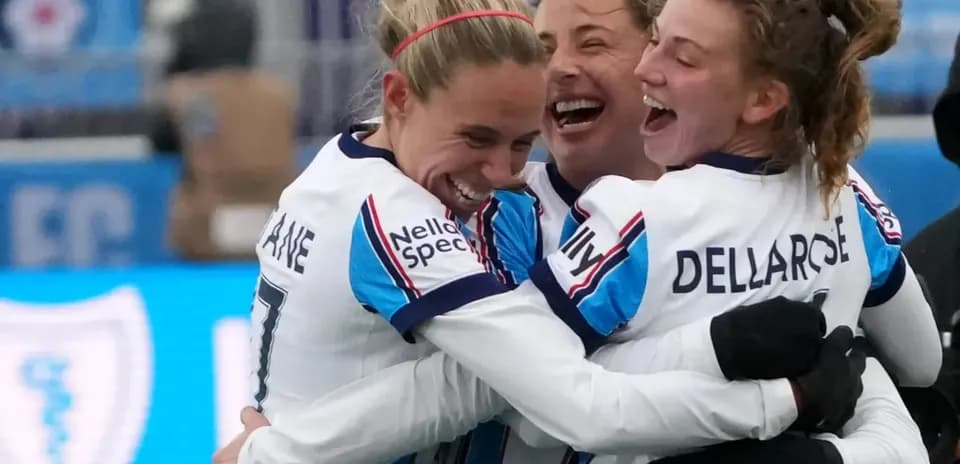 Jugadoras de Chicago Red Stars celebrando un gol