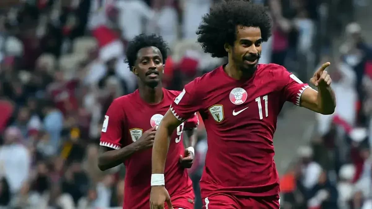 Jugadores de Qatar celebrando un gol