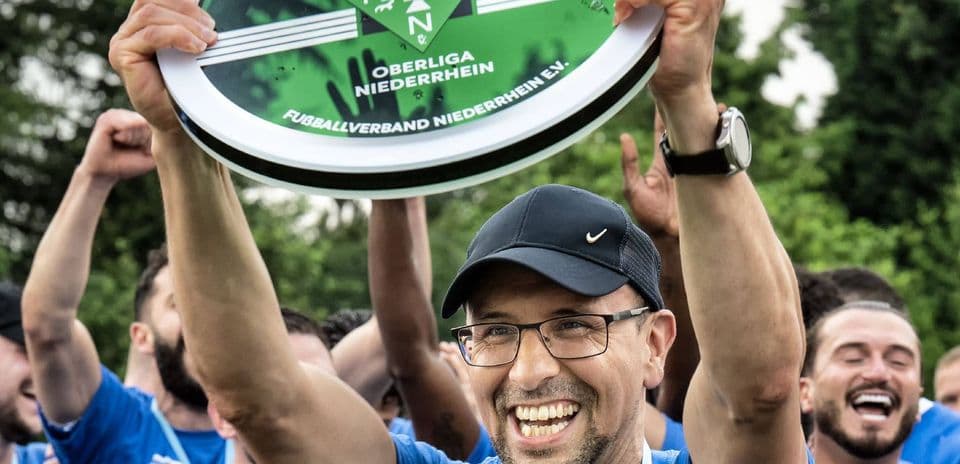 Celebración de la victoria en la Oberliga Niederrhein