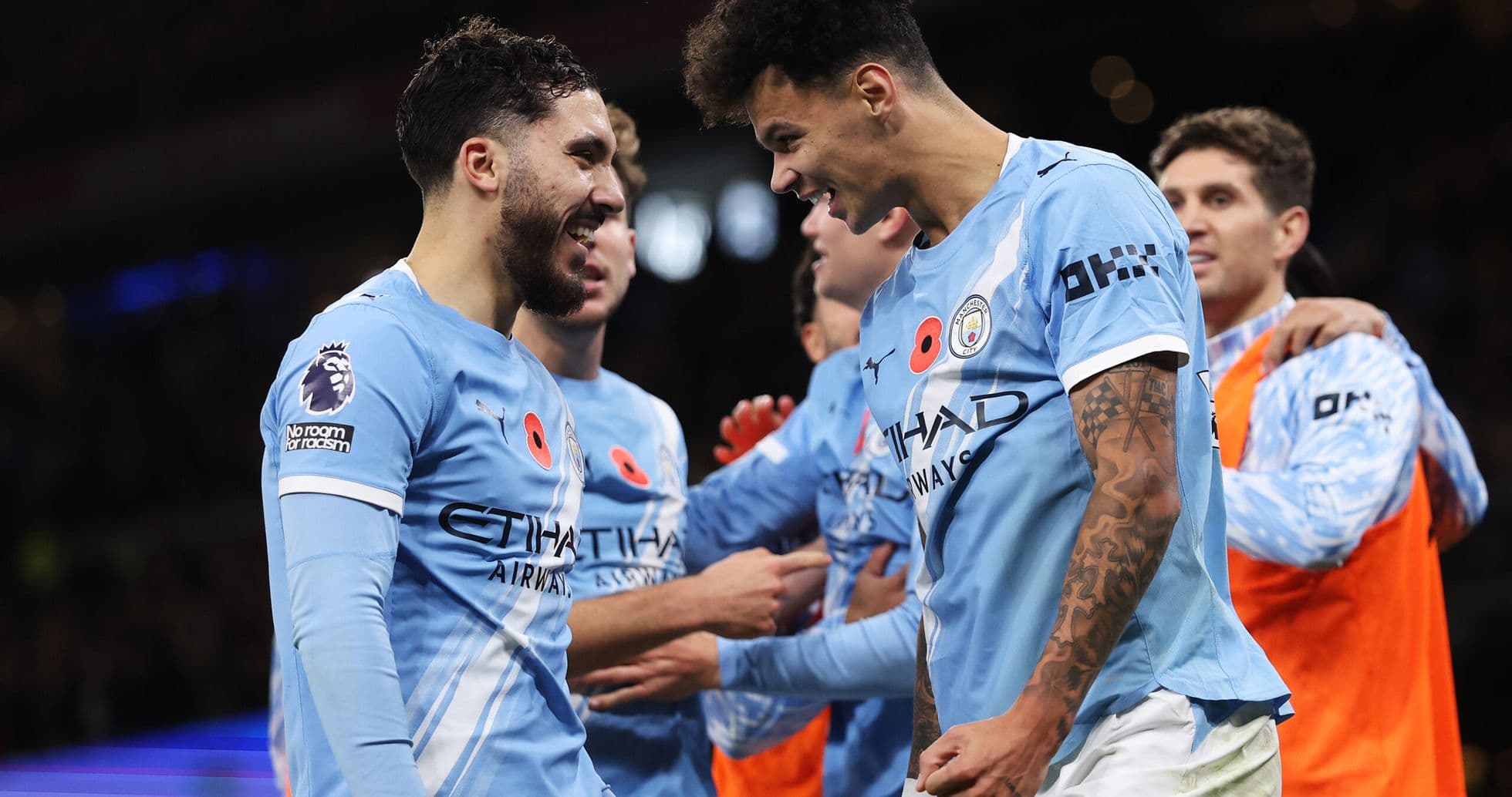 Jugadores del Manchester City celebrando un gol Jugadores del Manchester City celebrando un gol