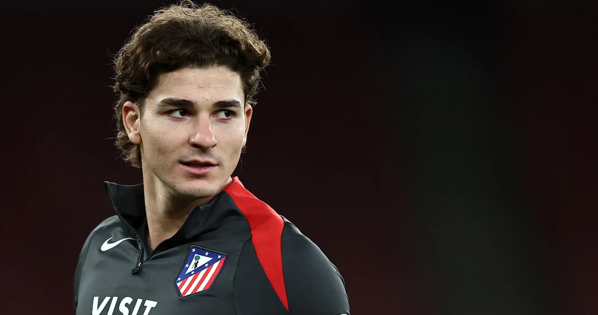 Jugador de Atlético de Madrid en sesión de entrenamiento Jugador de Atlético de Madrid en sesión de entrenamiento