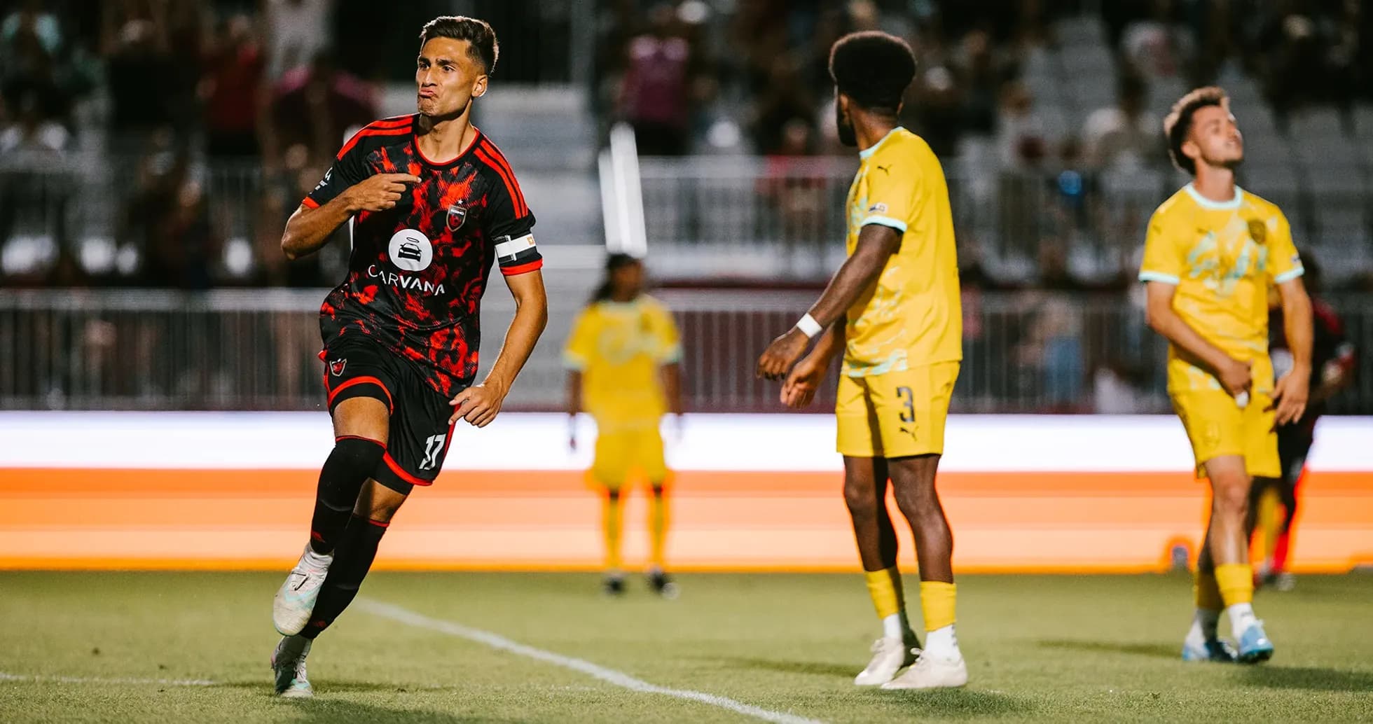 Jugador de New Mexico United celebrando un gol Jugador de New Mexico United celebrando un gol