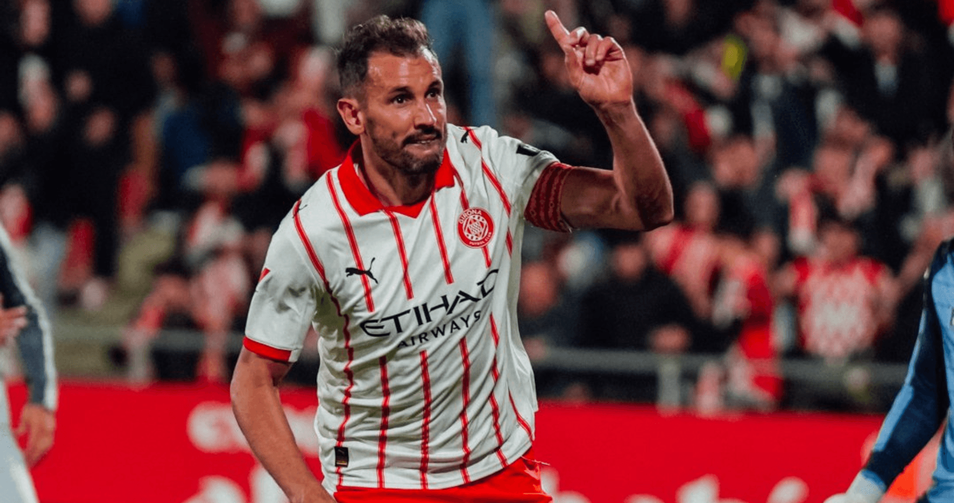 Jugador de Girona celebra un gol Jugador de Girona celebra un gol
